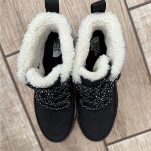 Women’s North Face Boots
